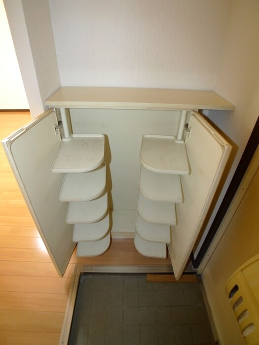 物件内観写真11　(靴箱)