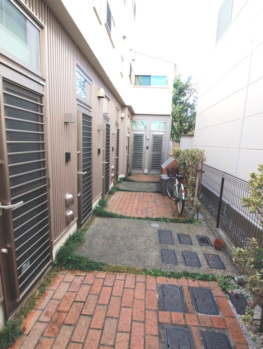 物件外観写真5　(外観写真)