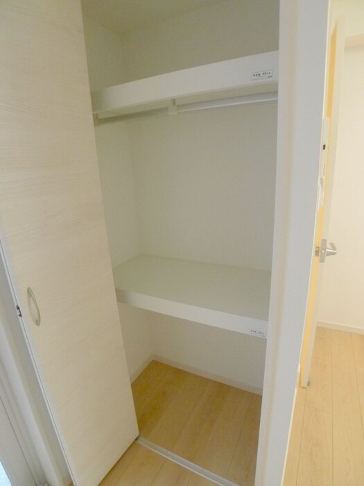 物件内観写真13　(収納)