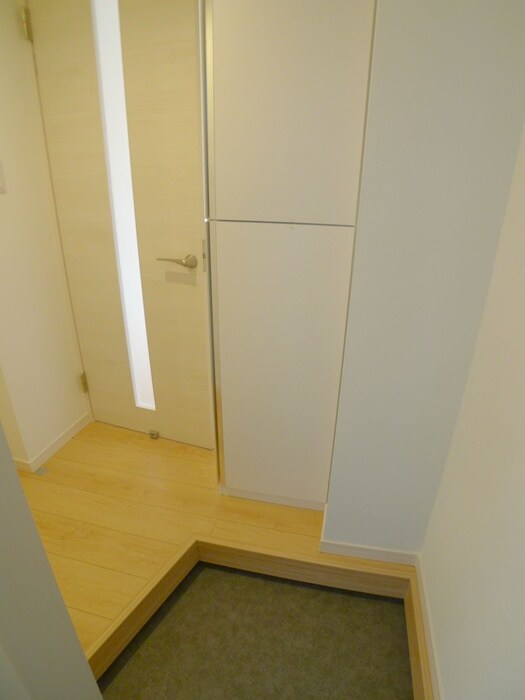 物件内観写真19　(玄関)