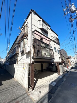 メゾンエアポート外観写真