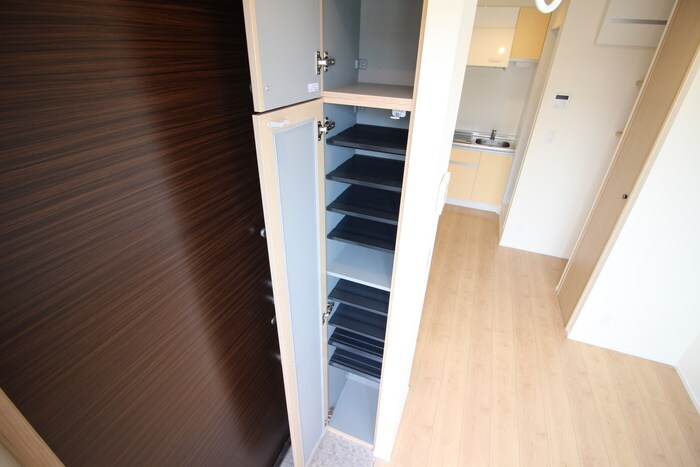 物件内観写真15　(靴箱)