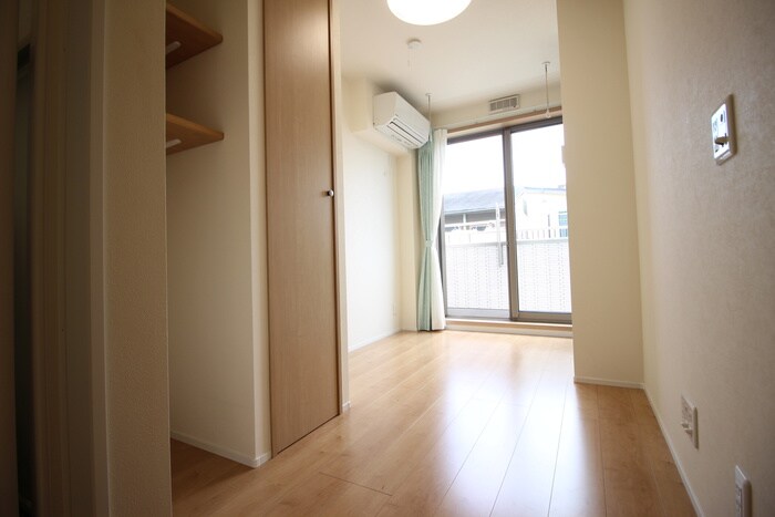 物件内観写真16　(居室)