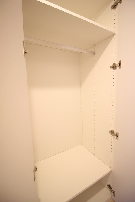 物件内観写真15　(収納)