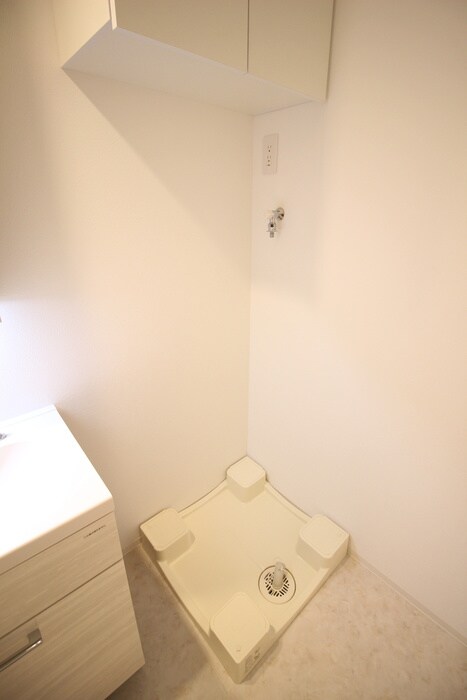 物件内観写真18　(洗濯機置場)