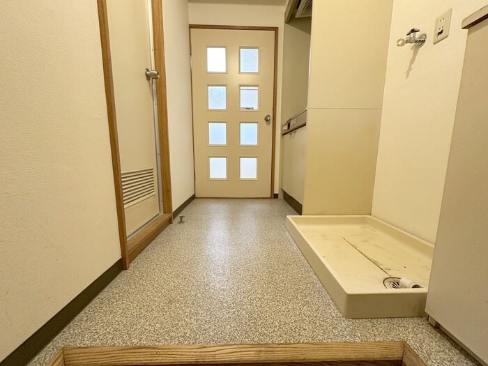 物件内観写真15　(廊下)