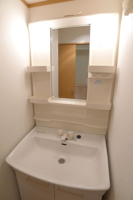 物件内観写真16　(洗面)