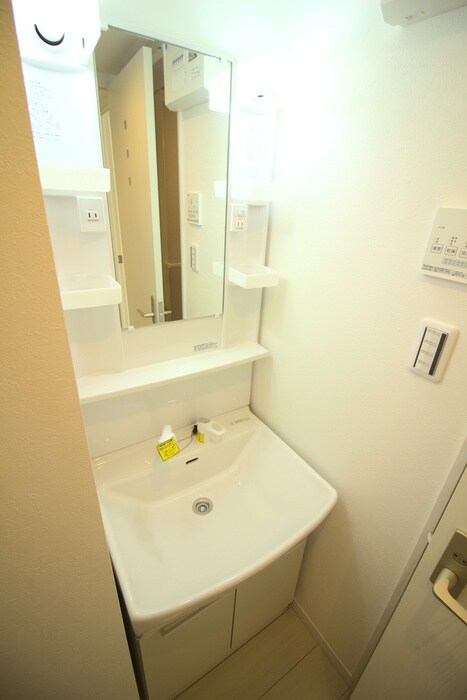 物件内観写真10　(洗面)