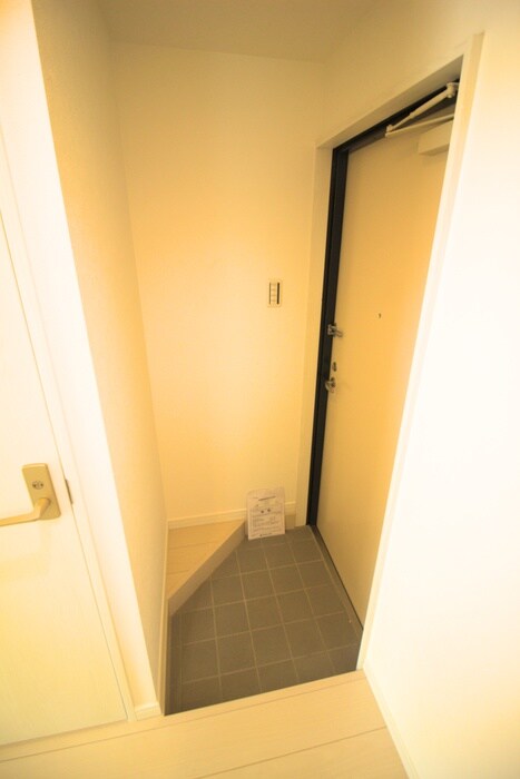 物件内観写真14　(玄関)