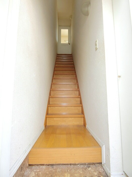 物件内観写真16　(廊下)