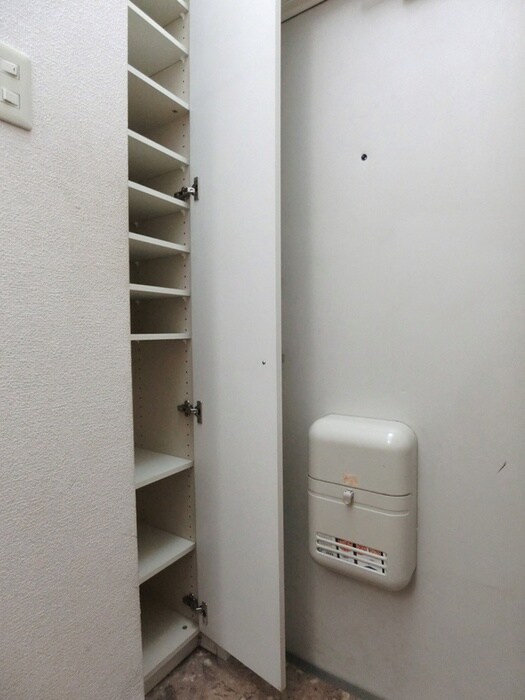 物件内観写真17　(靴箱)