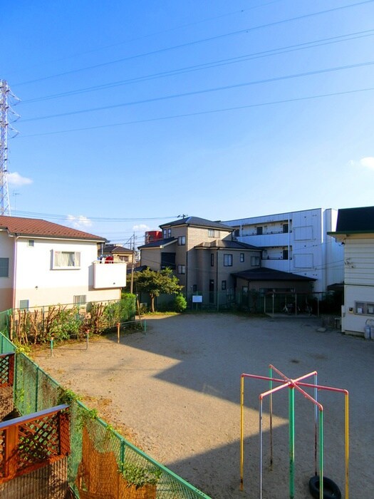 物件内観写真19　(室内からの展望)