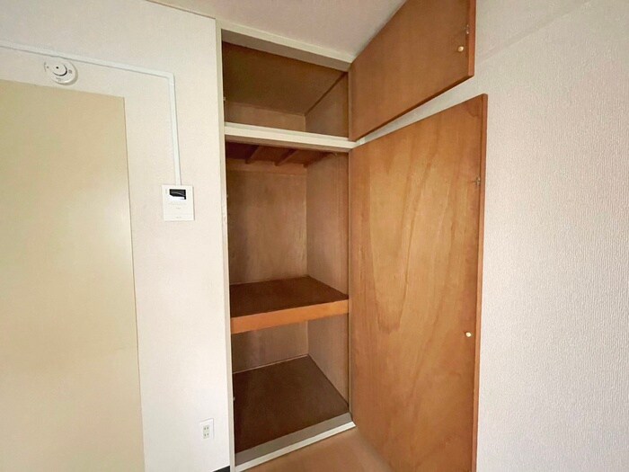 物件内観写真10　(収納)