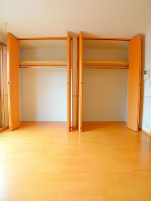 物件内観写真8　(収納)