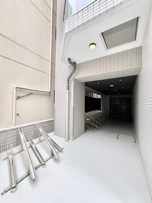 物件外観写真6　(駐輪場)