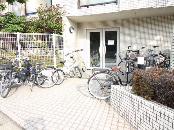 駐輪場
