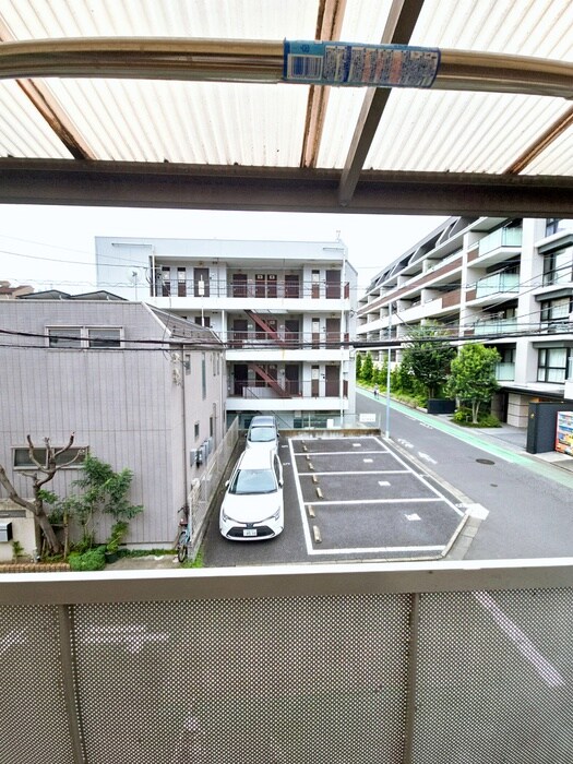 物件内観写真13　(室内からの展望)