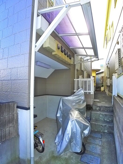 物件外観写真6　(駐輪場)