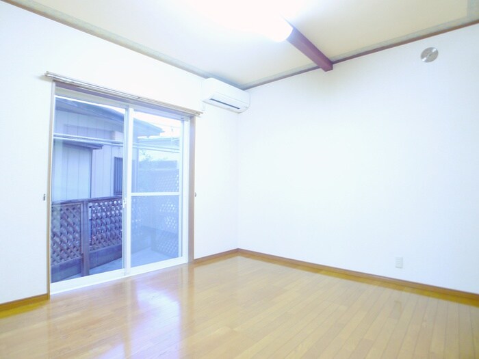 物件内観写真18　(居室)