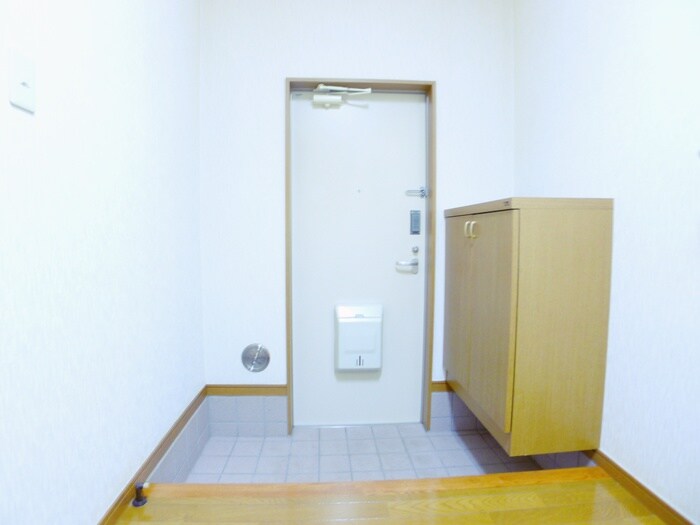 物件内観写真21　(玄関)