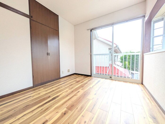 物件内観写真8　(居室)