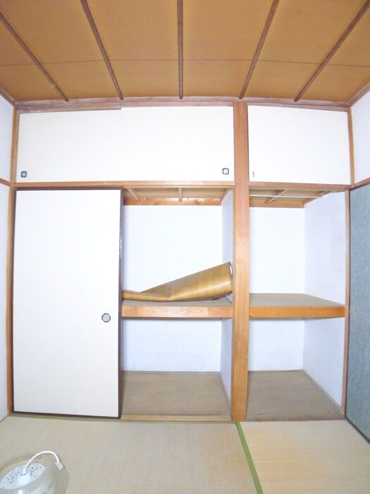 物件内観写真11　(収納)