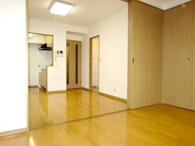 物件内観写真8　(居室)