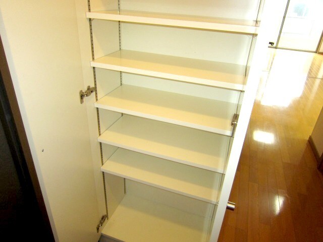 物件内観写真15　(靴箱)