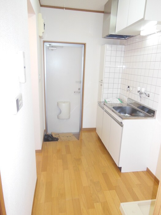 物件内観写真5　(廊下)