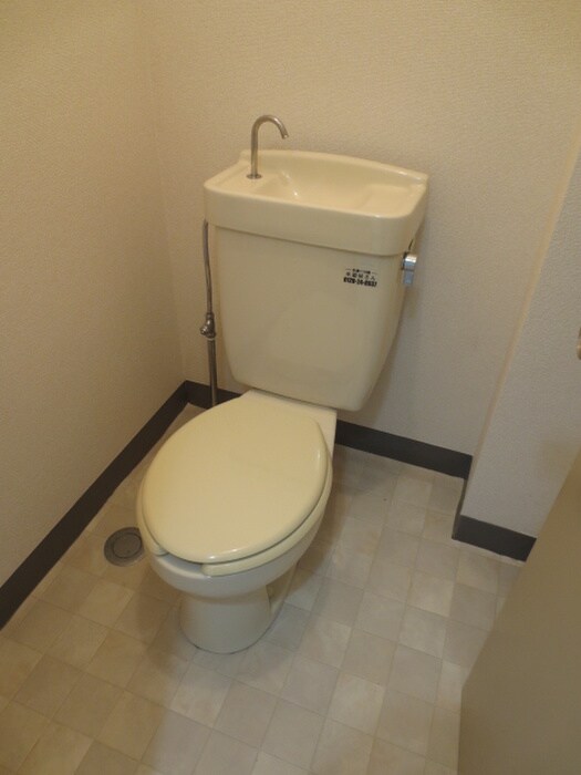 物件内観写真14　(トイレ)