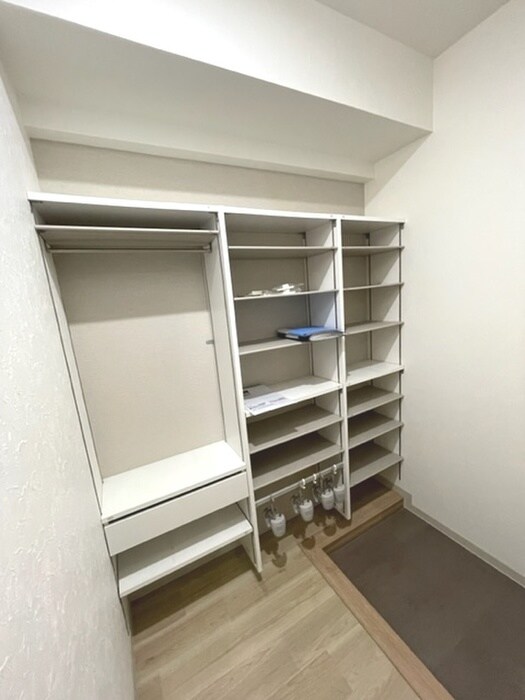 物件内観写真10　(靴箱)