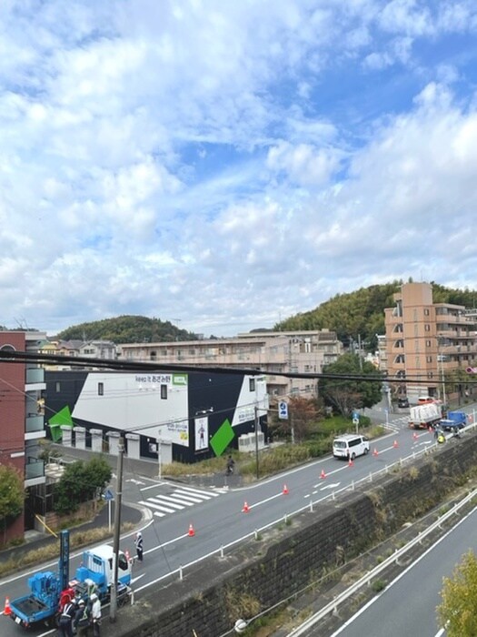 物件内観写真16　(室内からの展望)