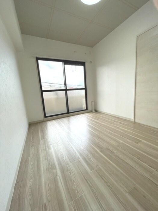 物件内観写真18　(居室)