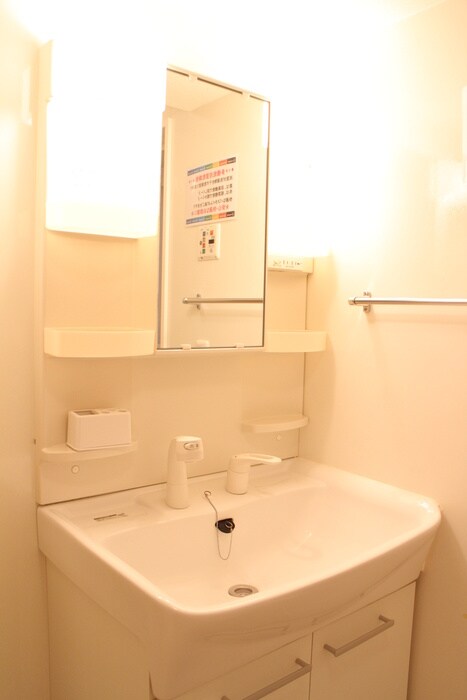 物件内観写真11　(洗面)