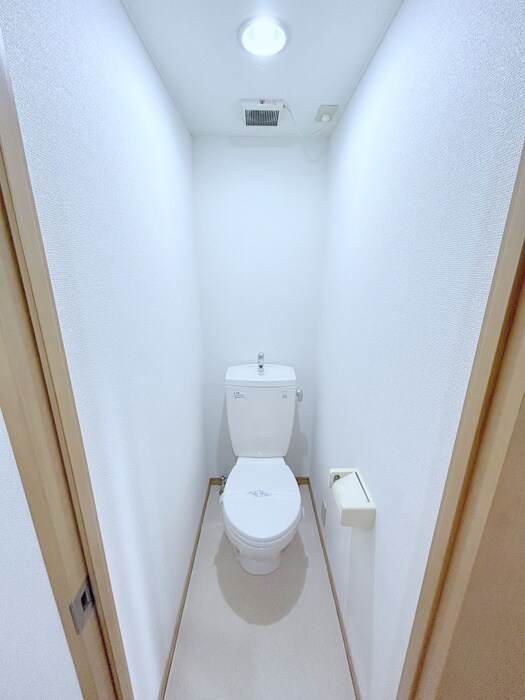 物件内観写真12　(トイレ)