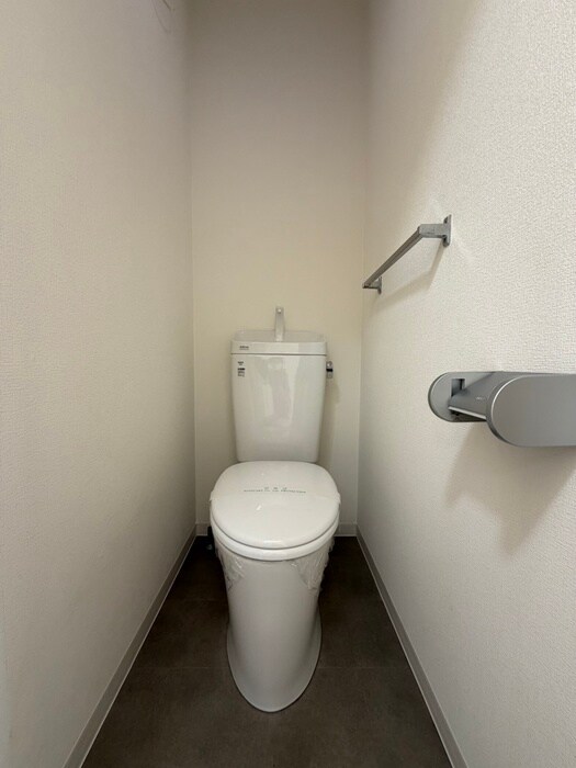 物件内観写真11　(トイレ)