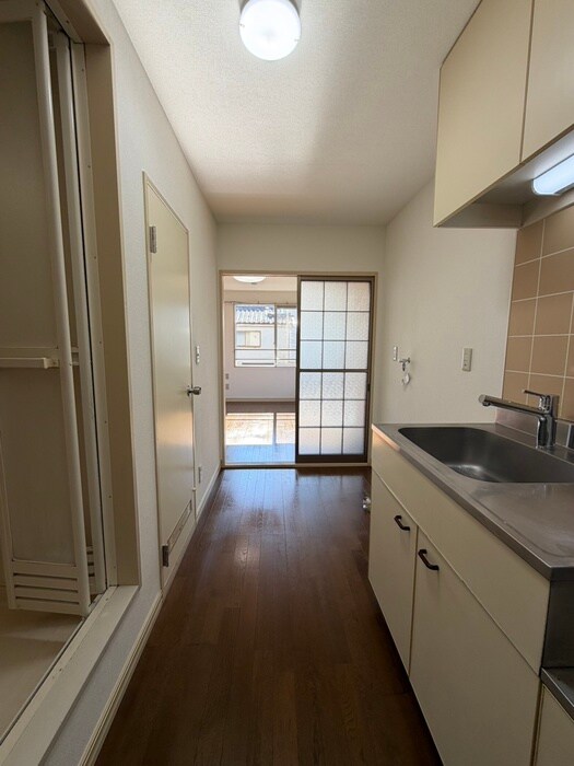 物件内観写真19　(廊下)