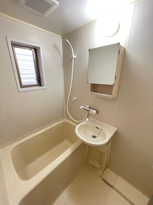 物件内観写真9　(バス／シャワールーム等)