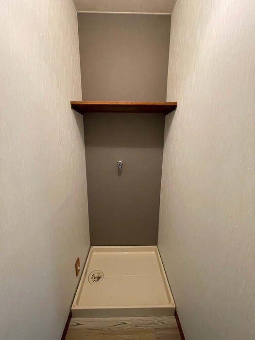 物件内観写真12　(洗濯機置場)