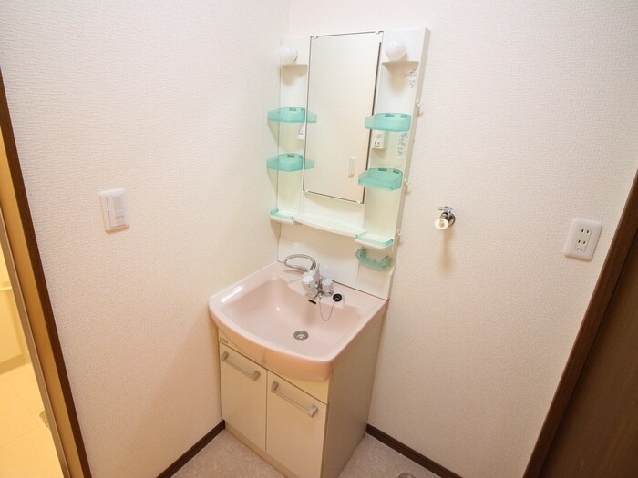 物件内観写真8　(洗面)