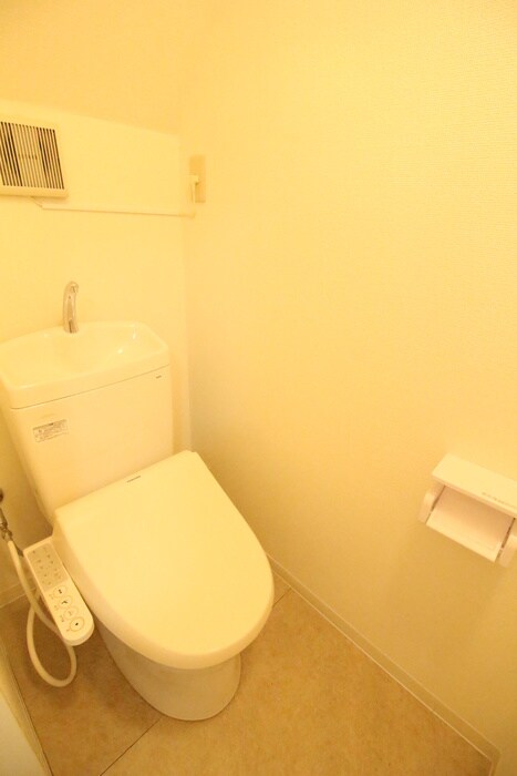 物件内観写真13　(トイレ)