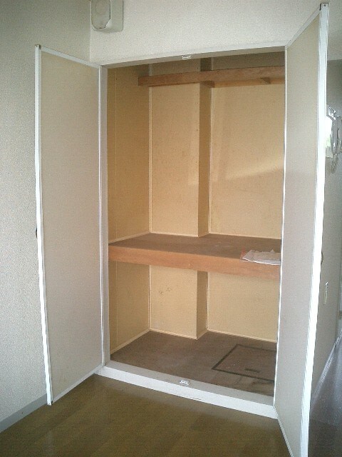 物件内観写真8　(収納)