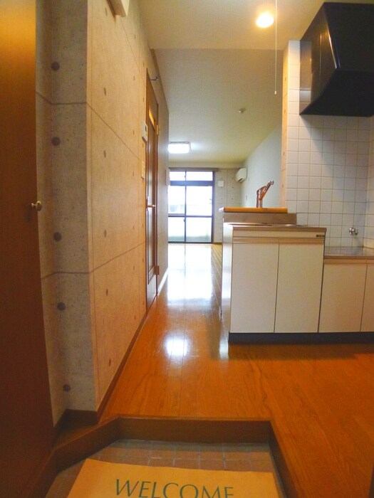 物件内観写真15　(玄関)