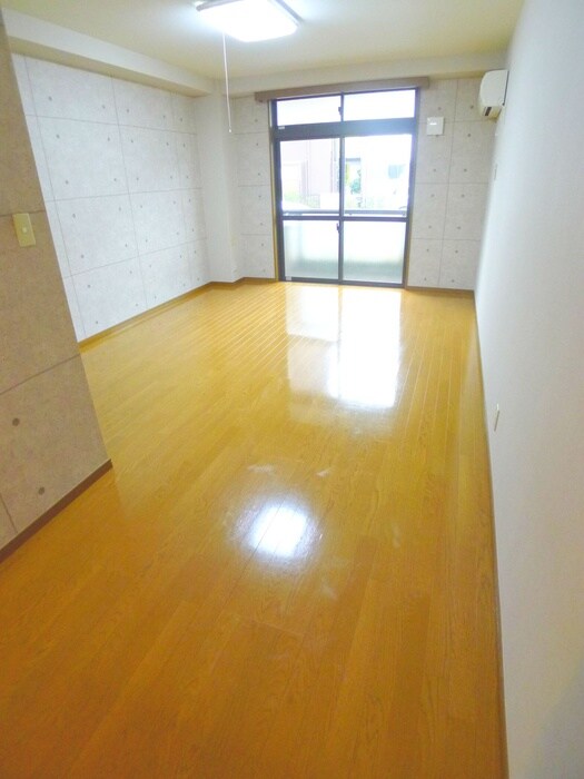 物件内観写真21　(廊下)