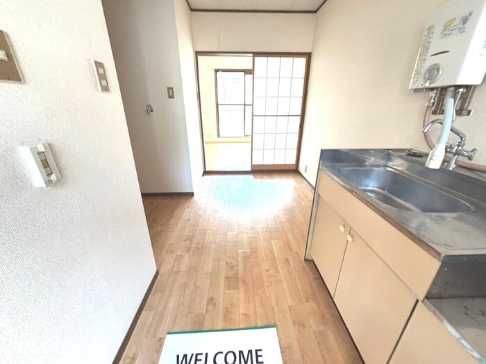 物件内観写真11　(廊下)