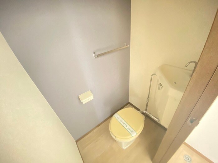 物件内観写真13　(トイレ)