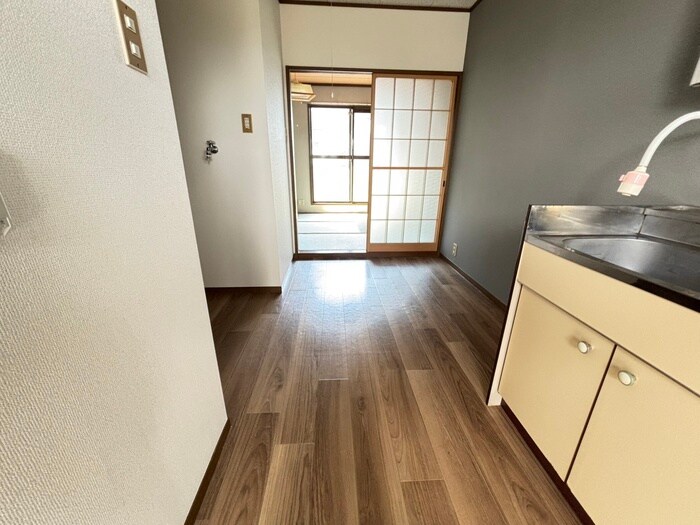 物件内観写真18　(廊下)