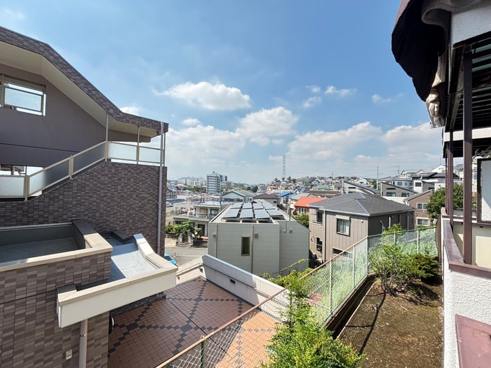 物件内観写真22　(室内からの展望)