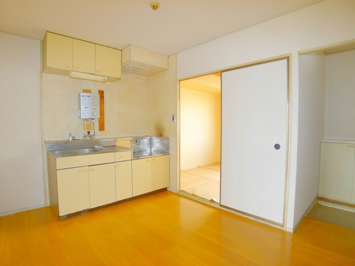 物件内観写真8　(居室)