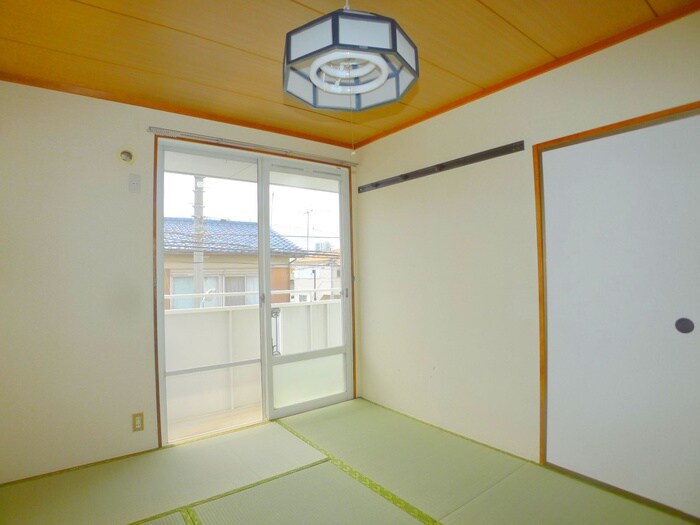 物件内観写真10　(室内からの展望)